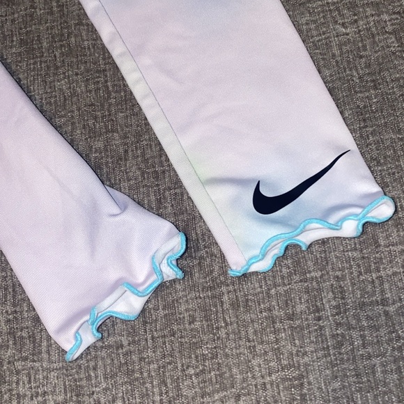 Nike Tye Dye Leggings - Picture 2 of 9